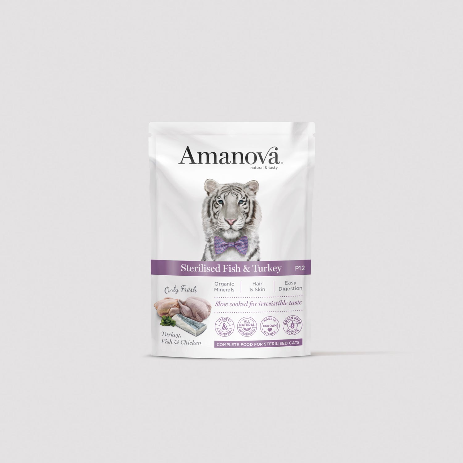 Amanova P12 Sterilised Cat with white fish for cats