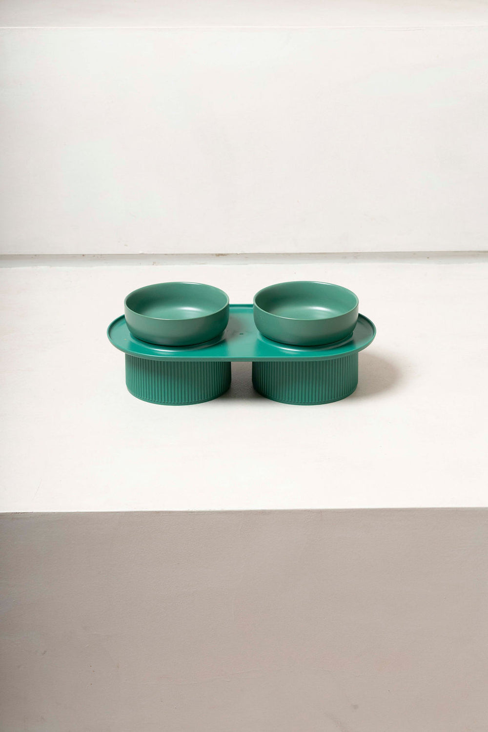 Onlyfresh Soma Double-Bowl ceramic double feeder for pets elevated