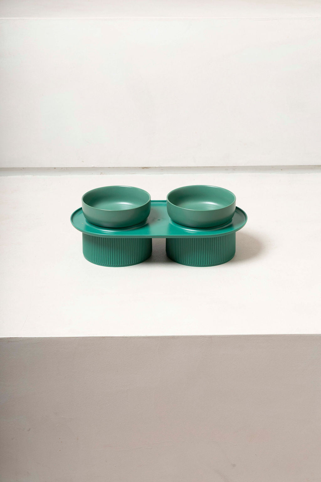Onlyfresh Soma Double-Bowl ceramic double feeder for pets elevated
