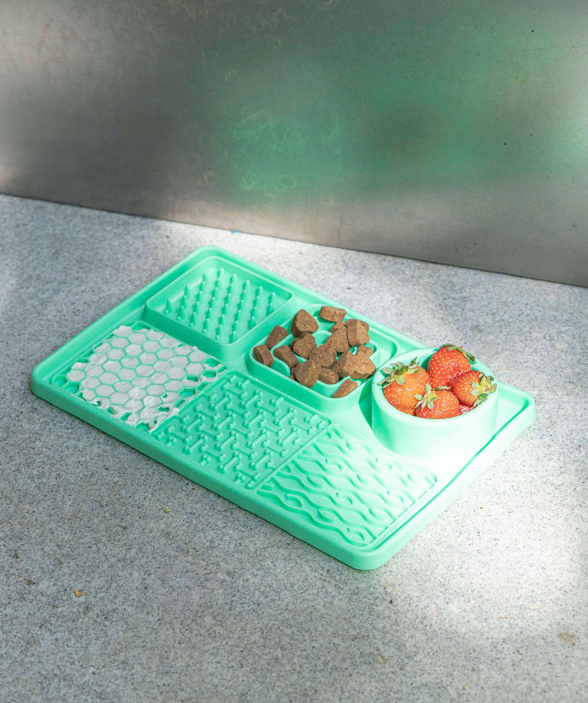 3 In 1 Slow Feeder, Bowl & Licking Mat