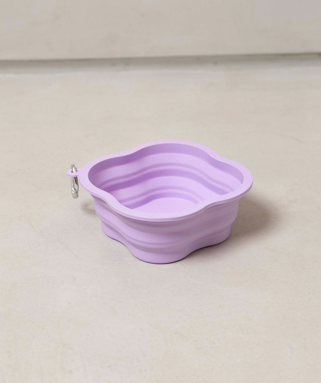 Onlyfresh portable bowl for pets, collapsible pink and white design