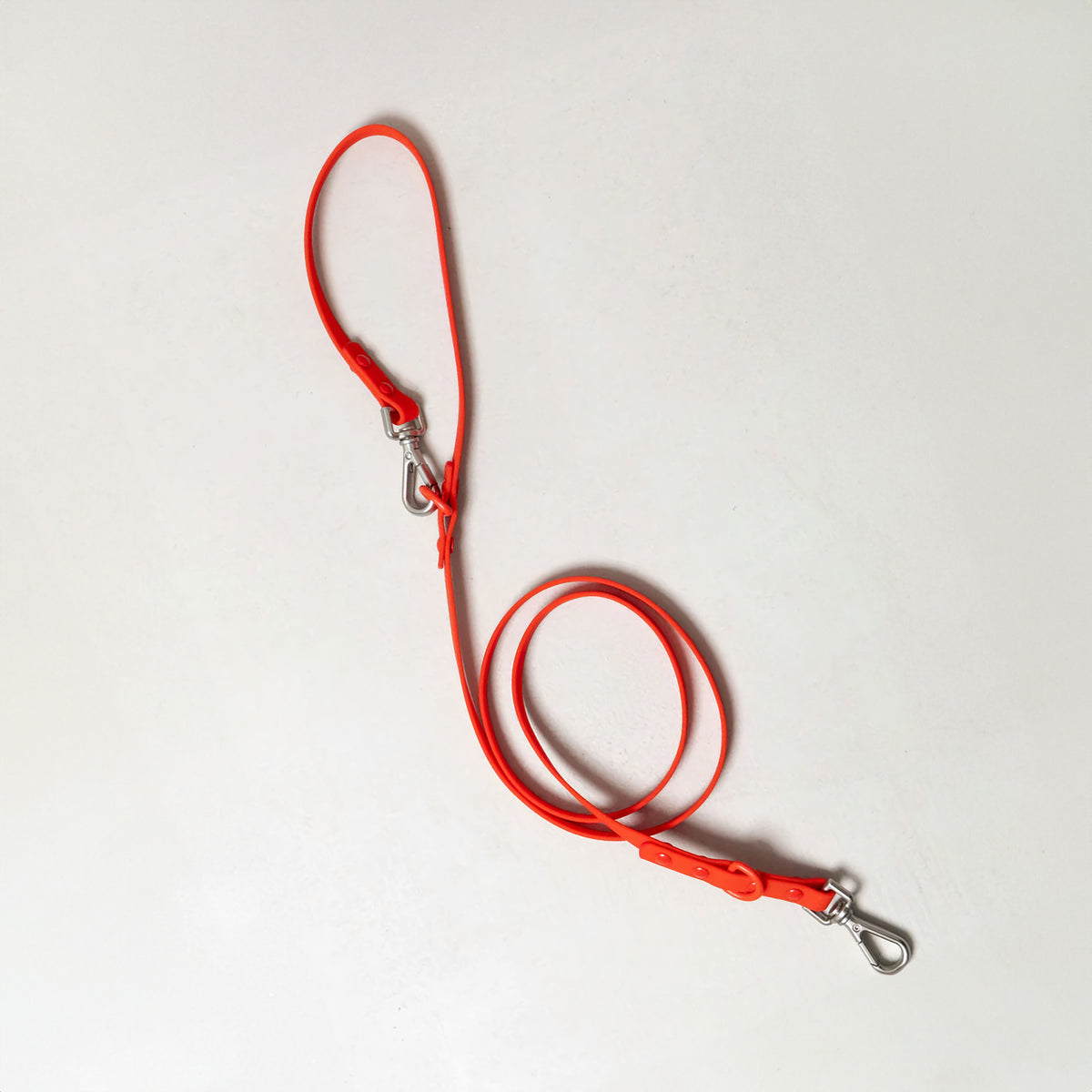 Correa Smart Dog Leash Onlyfresh rossa impermeabile e regolabile